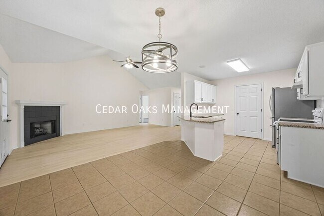 Building Photo - 1142 S Jasmine Ln
