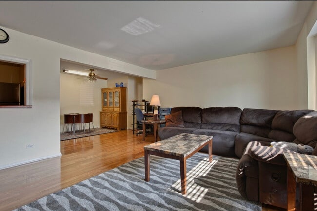 Building Photo - 205 N Ridge Ave