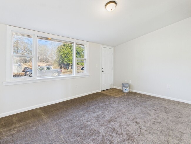 Building Photo - 6113 Ullswater Ave