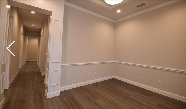 Hallway & Front Desk - 2601 Little Elm Pky