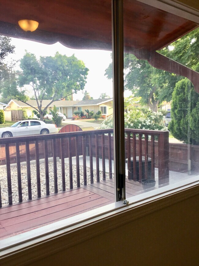 Foto del edificio - 22837 Vose St