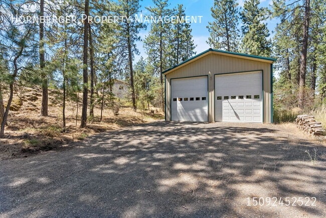 Building Photo - 4610 W S Oval Rd