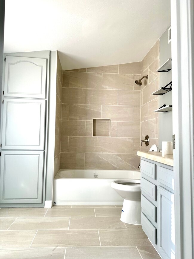 Photo - 655 Ave A House