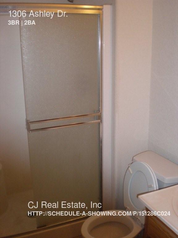 Foto del edificio - 1306 NW Ashley Dr