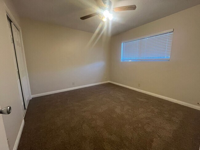 Building Photo - 2025021