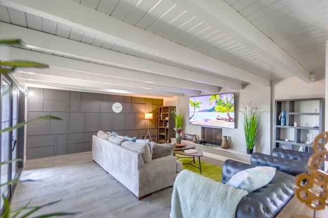 Building Photo - 5551 Churchward St