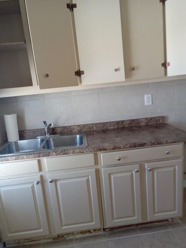 Building Photo - 27 Thornley St