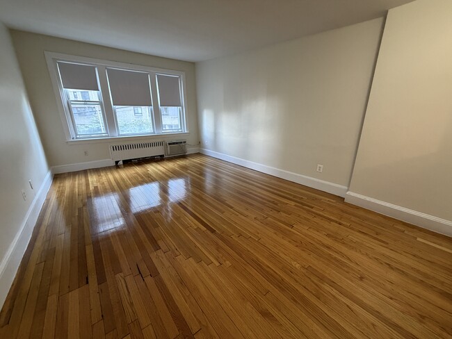 Foto del edificio - 306 Tappan St
