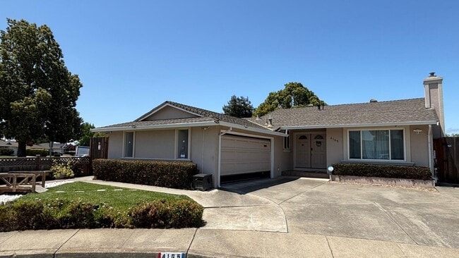 Building Photo - 4165 Sabio Ct