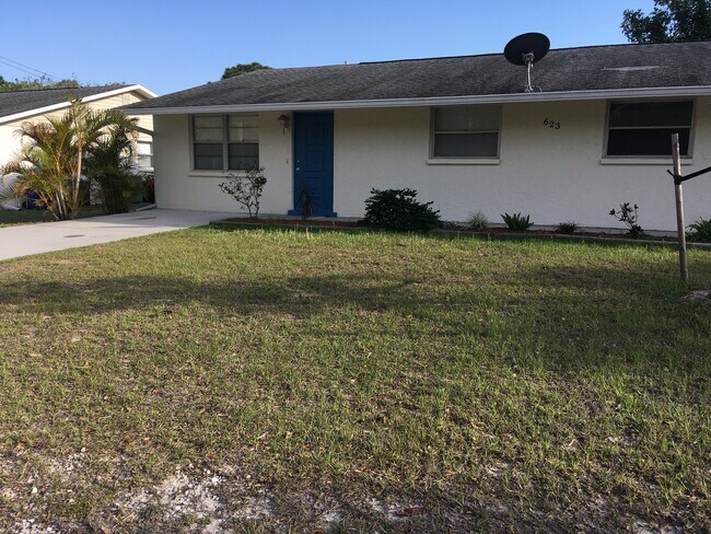 Building Photo - 623 Shore Rd