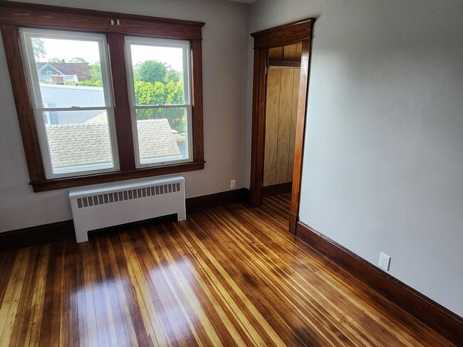 Building Photo - 43 Wildermere St