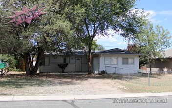Building Photo - 3510 Nicholet Trail