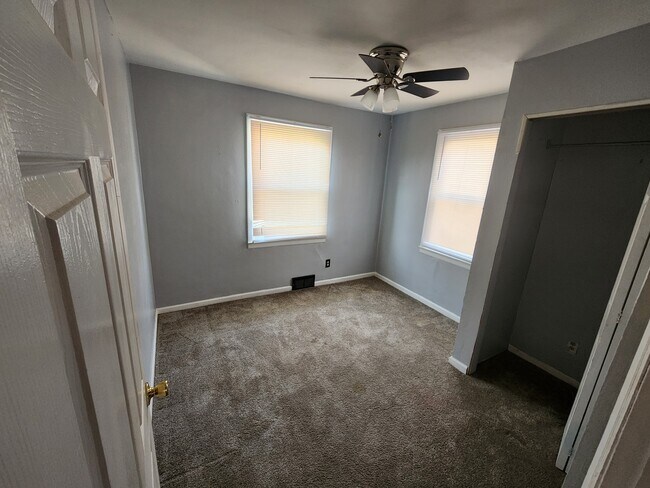 Foto del edificio - 611 Euclid St