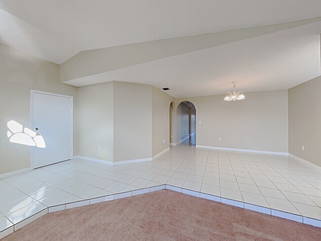 Building Photo - 14237 SW 25th Ter