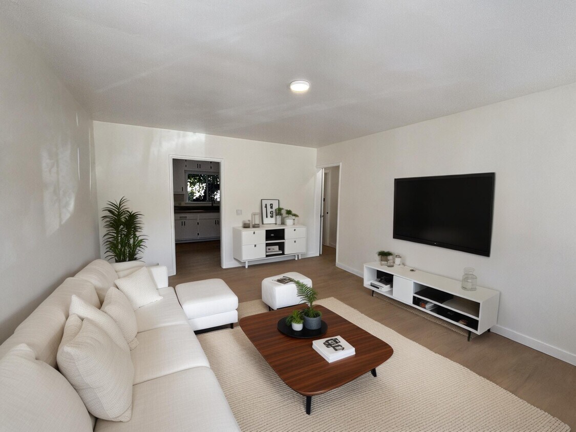 Foto principal - 6817-6819 N Figueroa St