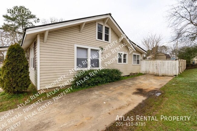 Building Photo - 309 Owens St
