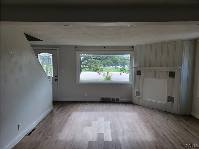 Building Photo - 7151 Morgan Rd