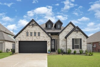 Building Photo - 32203 River Birch Ln