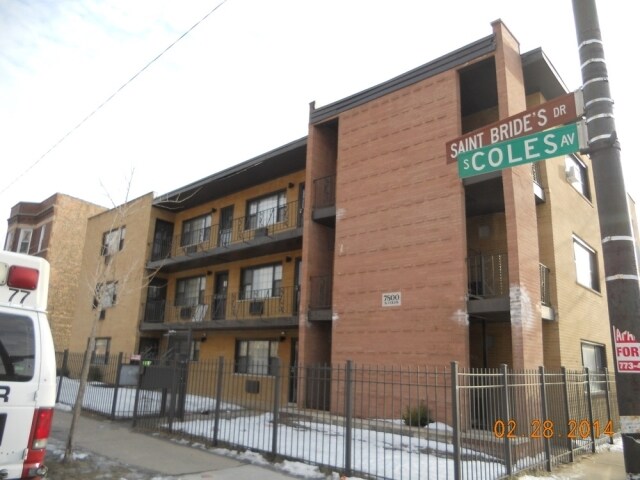 Building Photo - 7800 S Coles Ave