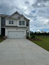 Building Photo - 265 Deerberry Dr