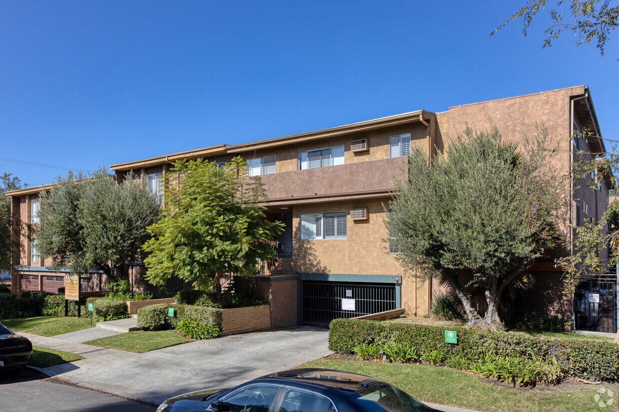 The Glendon Building Apartments in Los Angeles, CA Westside Rentals