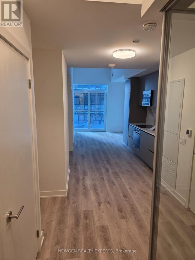 Building Photo - 120 Broadway Ave