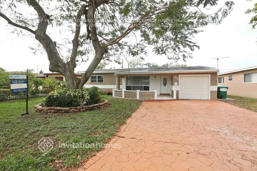 Foto principal - 7828 Kismet St