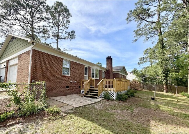 Building Photo - 5959 Rehoboth Rd