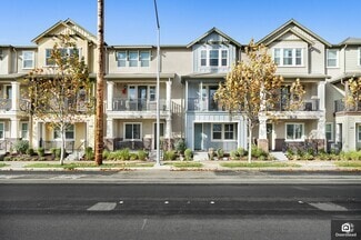 Building Photo - 3909 Portola Cmn