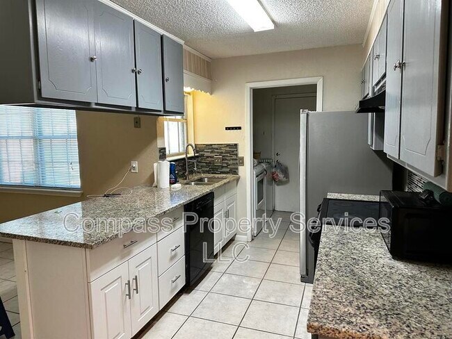 Foto del edificio - 8507 Bosque Blvd
