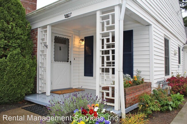 Building Photo - 2 br, 1 bath House - 5290 SW Scholls Ferry Rd