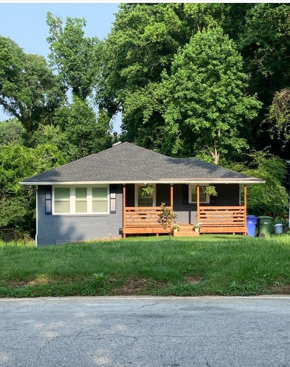 Building Photo - 2319 Beecher Rd SW