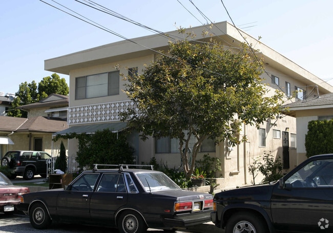 Building Photo - 12236 Manor Drive