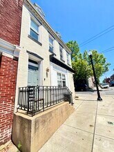 Building Photo - 505 Manor St