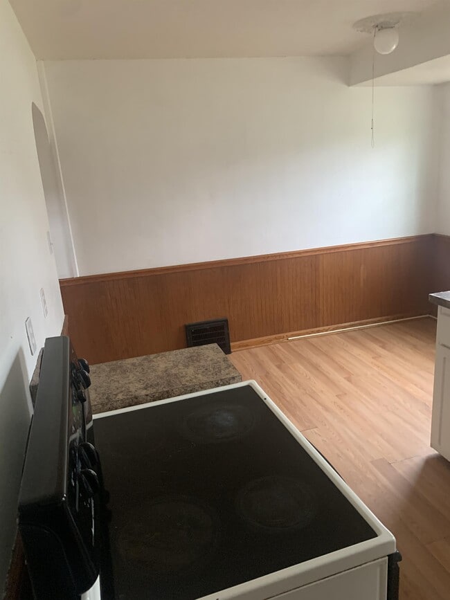 Foto del edificio - 131 Forest-Park Dr