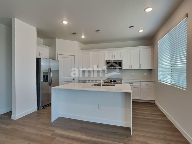 Foto del edificio - 6972 N 126th Ln