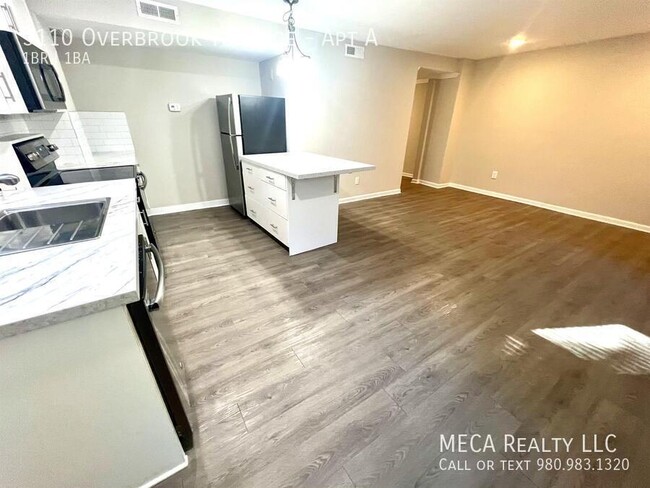 Building Photo - 3110 Overbrook Terrace