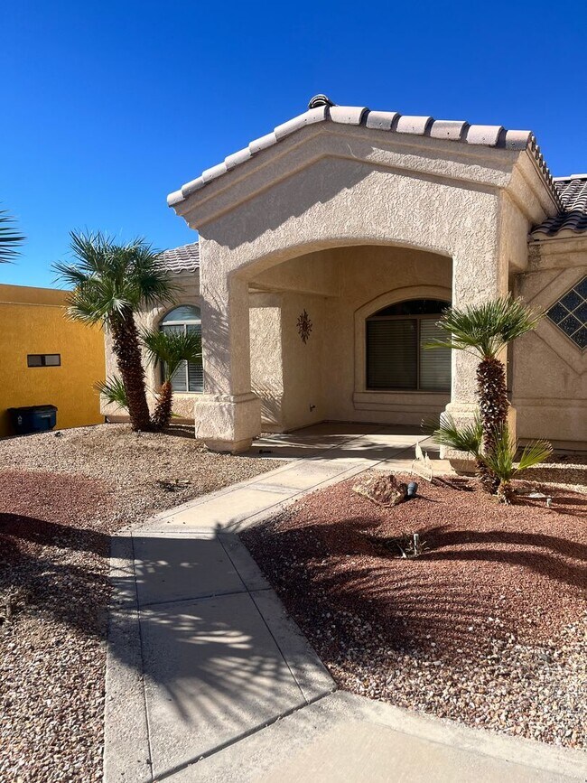 Foto del edificio - Long term Pool Home Rental!