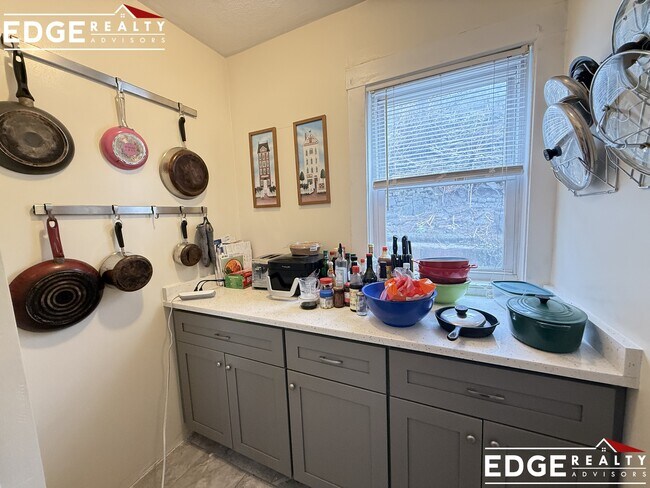 Photo - 111 Kenrick St Apartment