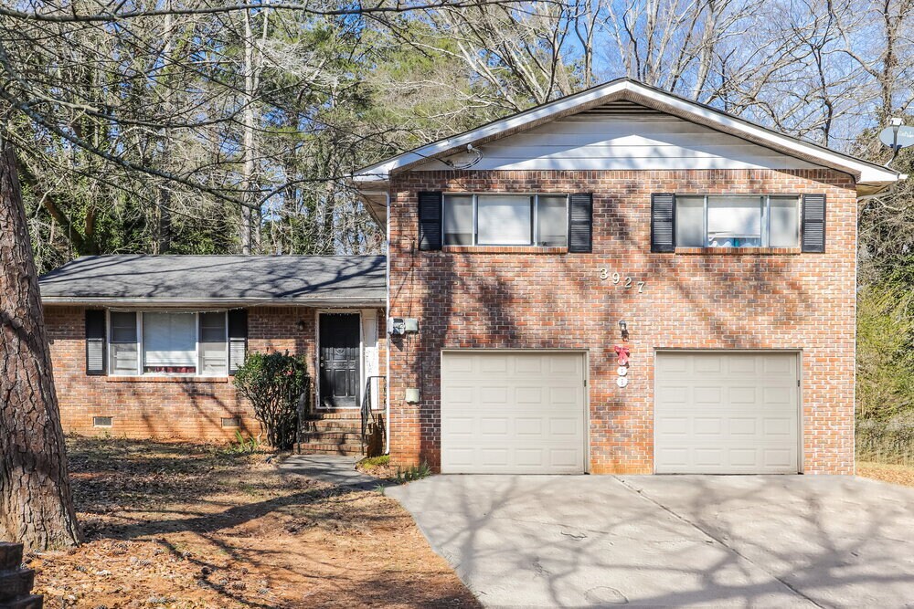 Foto principal - 3927 Wildwood Lake Dr SW