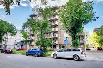 Building Photo - 1312-1313 13 Ave SW