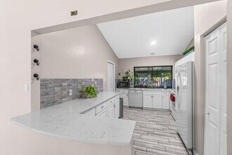 Building Photo - 5335 Havasu Ct