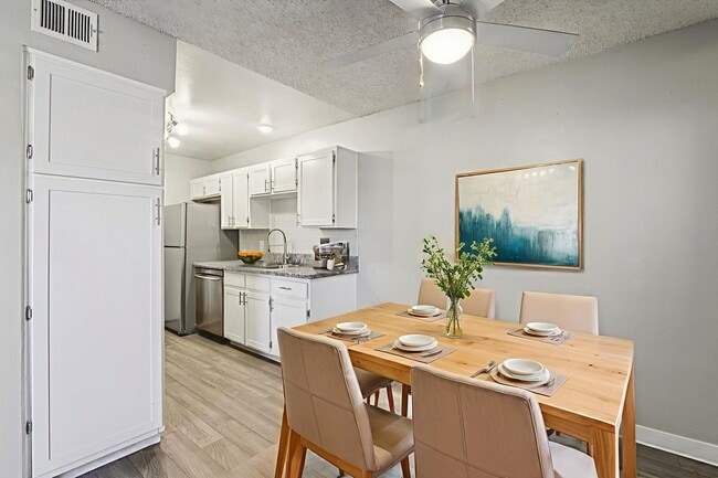 Building Photo - Summer Meadows