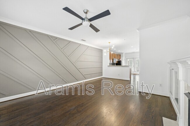 Building Photo - 2110 Gorman Grove