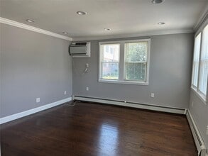 Building Photo - 14 Wheeler Ave