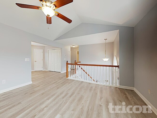 Building Photo - 6345 Queensdale Dr