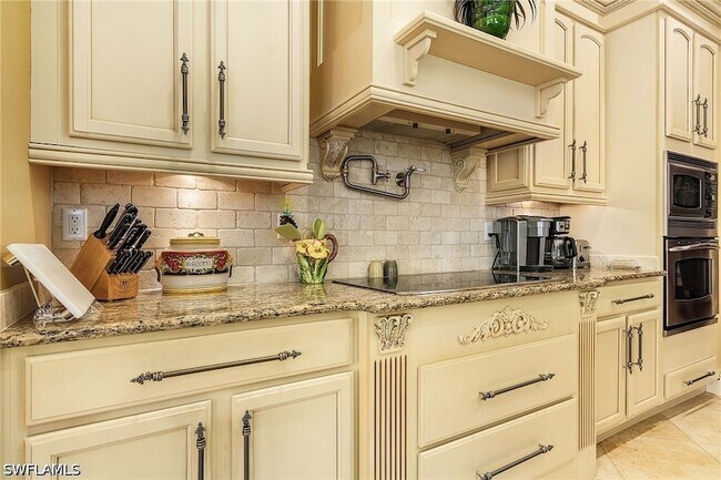 Foto del edificio - 540 Snell Ct