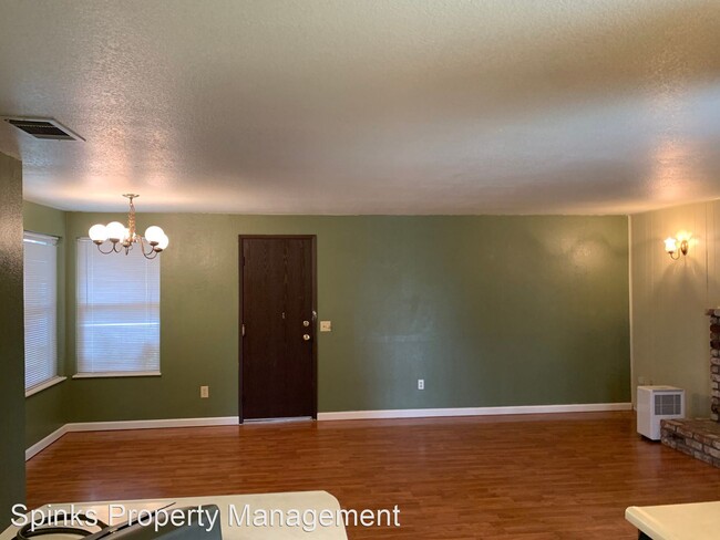 Building Photo - 3 br, 2 bath House - 3265 Zelia