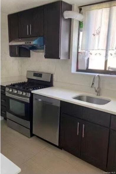 Building Photo - 13835 Elder Avenue Unit 10D