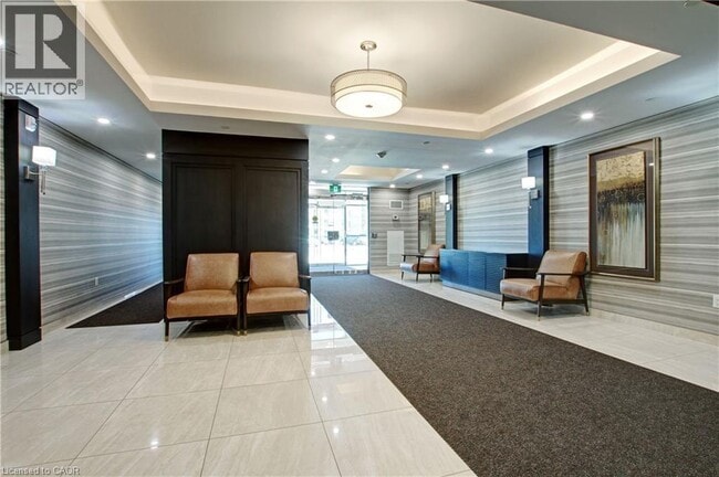 Building Photo - 125 Shoreview Pl